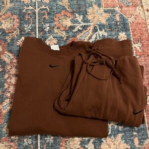 COPY - Nike Brown Crewneck Sweat Set